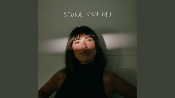 Stukje Van Mij Lyrics (English Translation) - MEAU